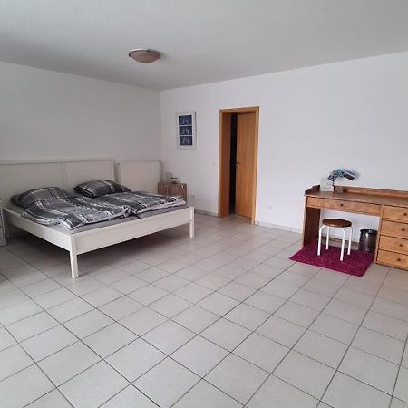 Straubenhardt Ruhige Ferienwohnung Am Rande Des Nordschwarzwalds מראה חיצוני תמונה