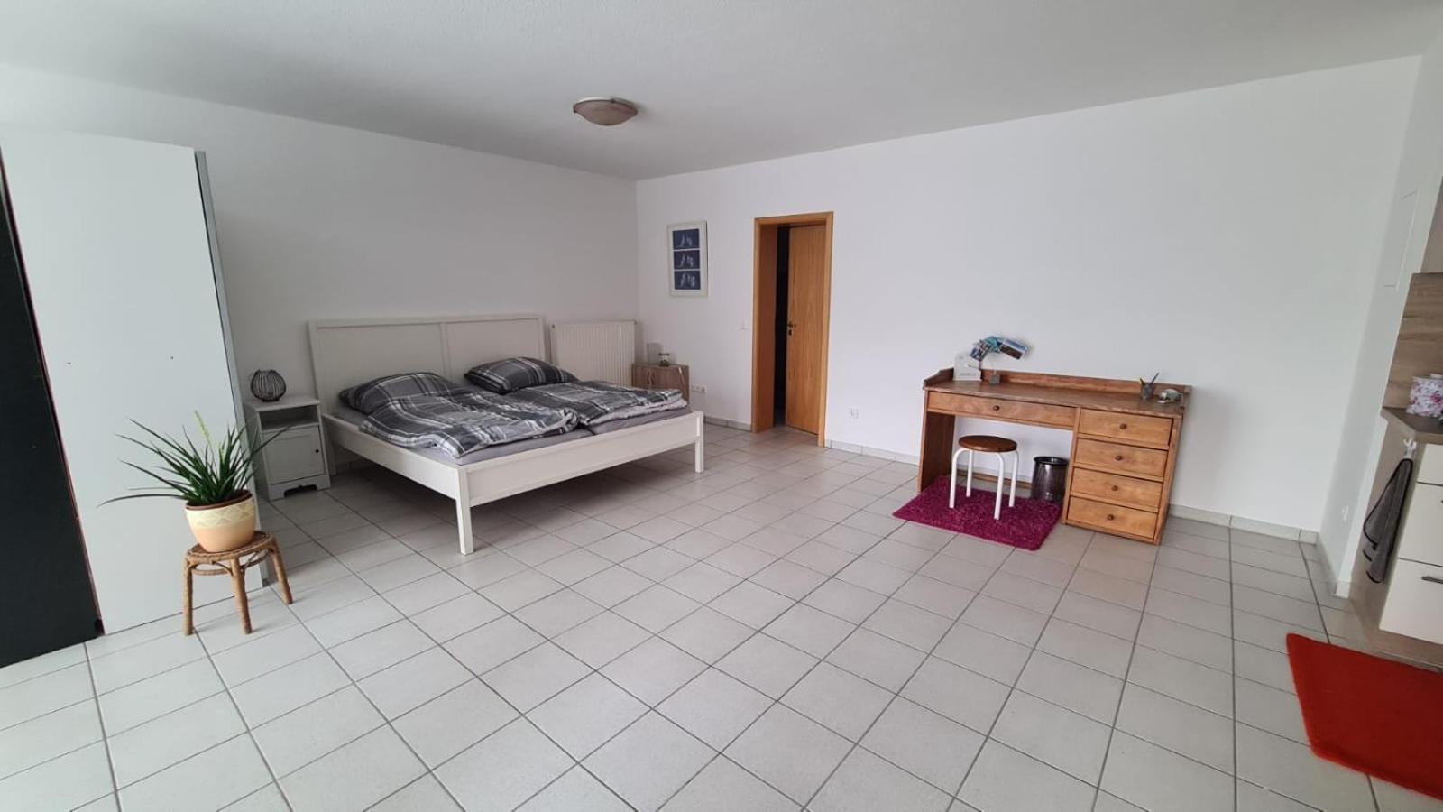 Straubenhardt Ruhige Ferienwohnung Am Rande Des Nordschwarzwalds מראה חיצוני תמונה